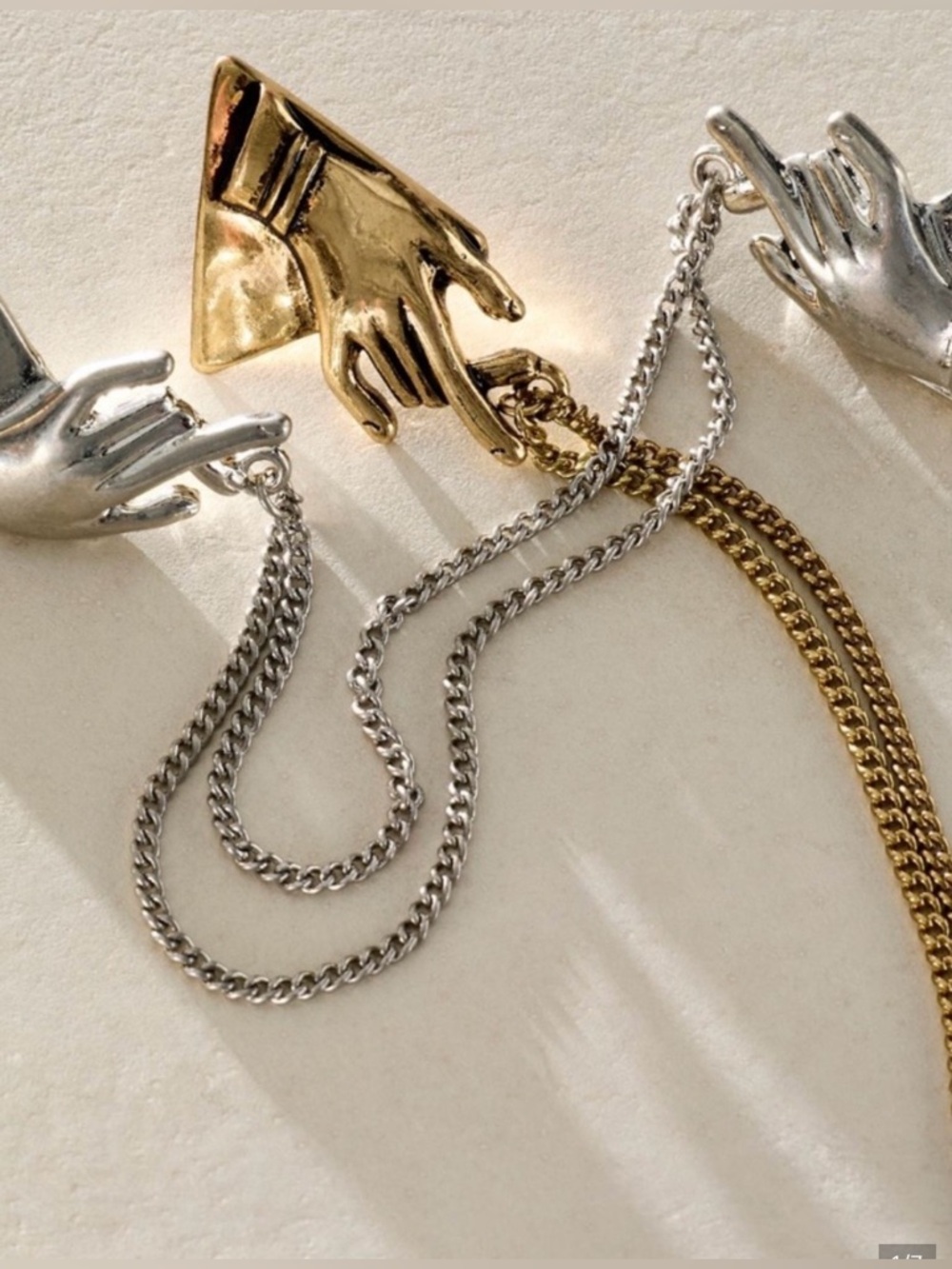 NEW Free People Helping Hands Pin Set Brooch in Gold - Picture 4 of 6